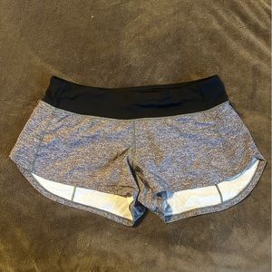 Lululemon speed up shorts 2.5” size 6